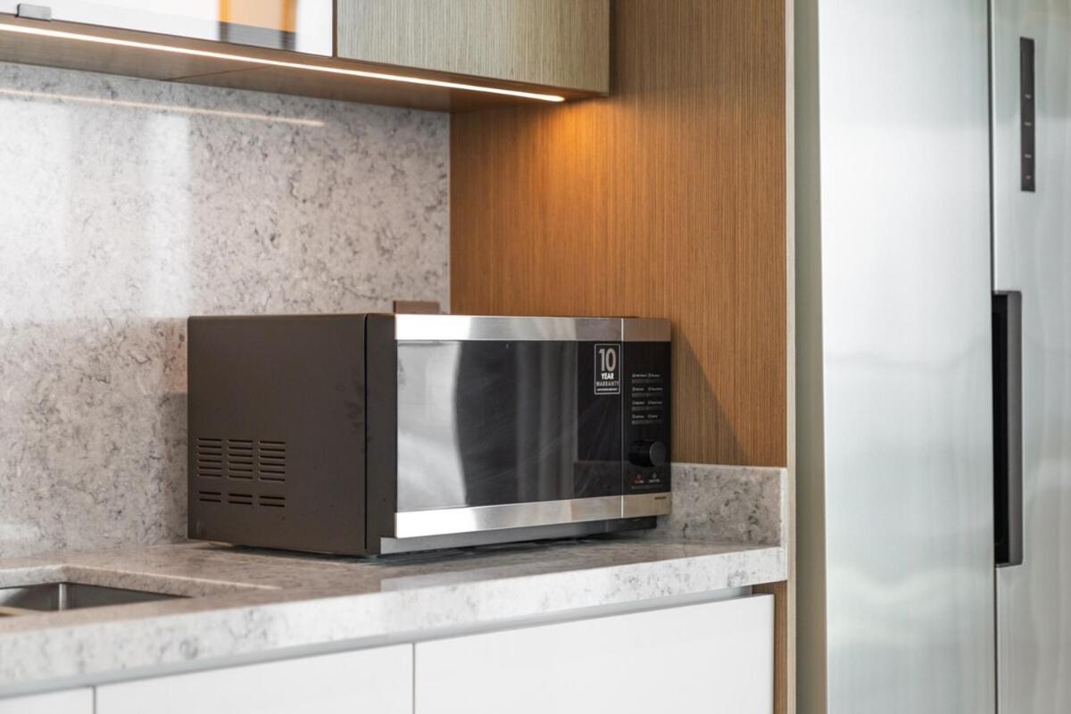 Upscale 2-br With Sea View - Grand Bleu By Elie Saab Apartment *