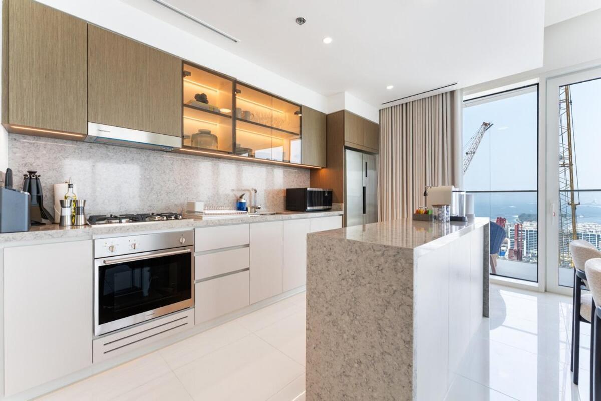 Upscale 2-br With Sea View - Grand Bleu By Elie Saab Apartment Dubai